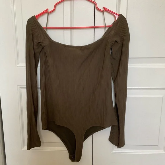 Olive Green Good American Bodysuit - Picture 2 of 3